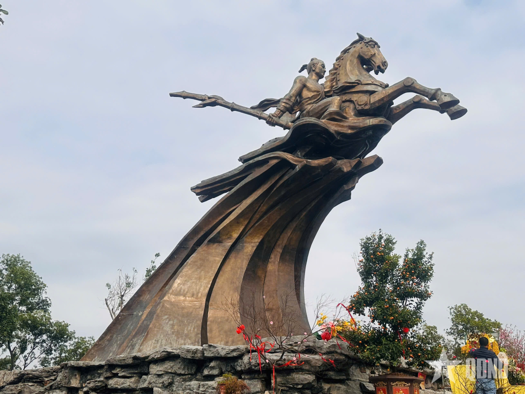 “Bay lên” cùng đất nước!